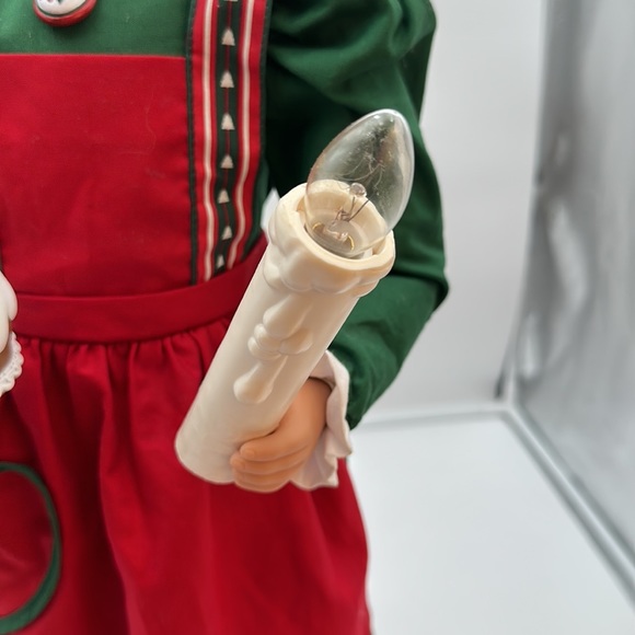 Holiday Creations Mrs. Claus Animated Lighted Christmas Holiday Decoration. - Picture 8 of 17